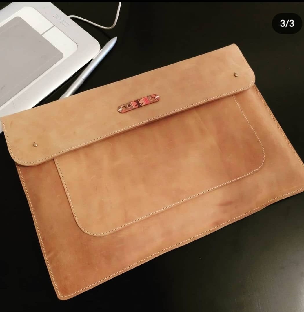 ETUI LAPTOP